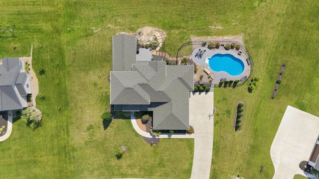 5990 Menza Drive, Auburn, IN 46706
