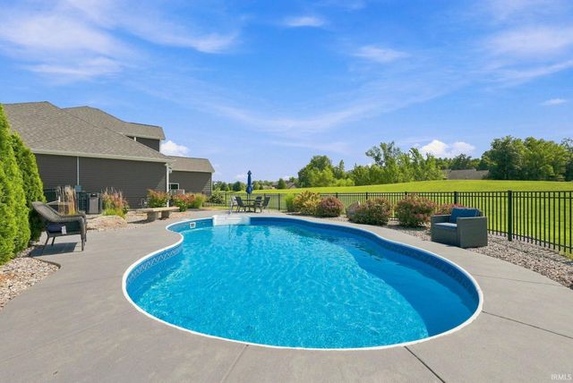 5990 Menza Drive, Auburn, IN 46706