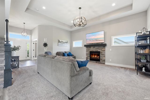 5990 Menza Drive, Auburn, IN 46706