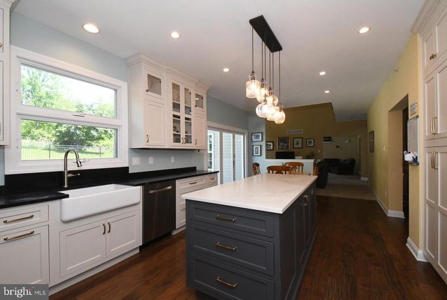 107 REDSTONE DR, Warrington, PA 18976