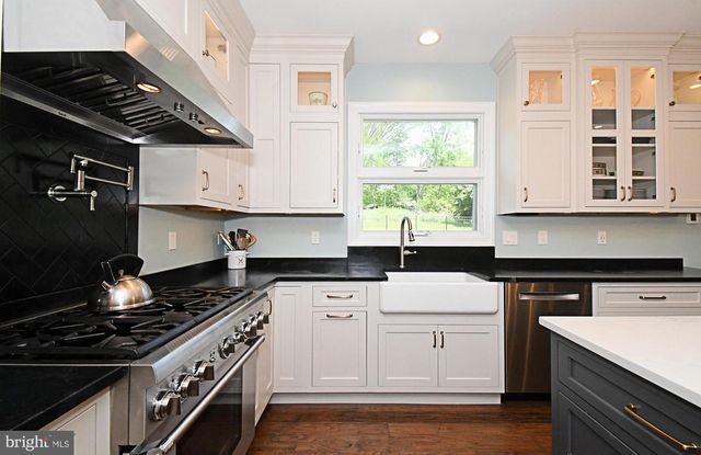 107 REDSTONE DR, Warrington, PA 18976