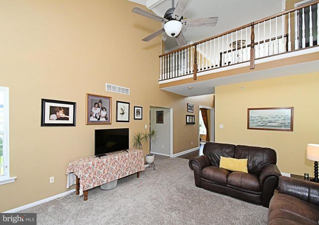 107 REDSTONE DR, Warrington, PA 18976