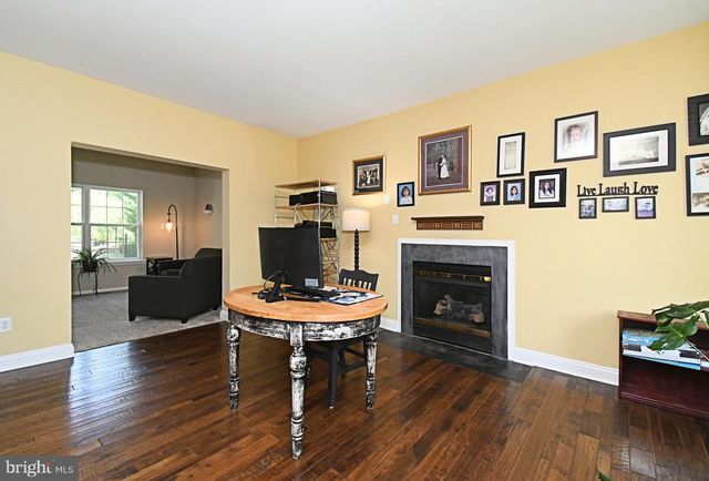 107 REDSTONE DR, Warrington, PA 18976