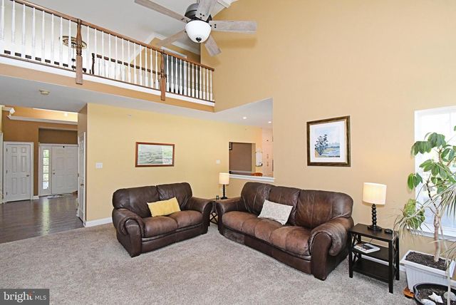 107 REDSTONE DR, Warrington, PA 18976