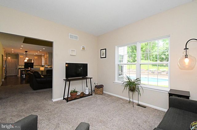 107 REDSTONE DR, Warrington, PA 18976