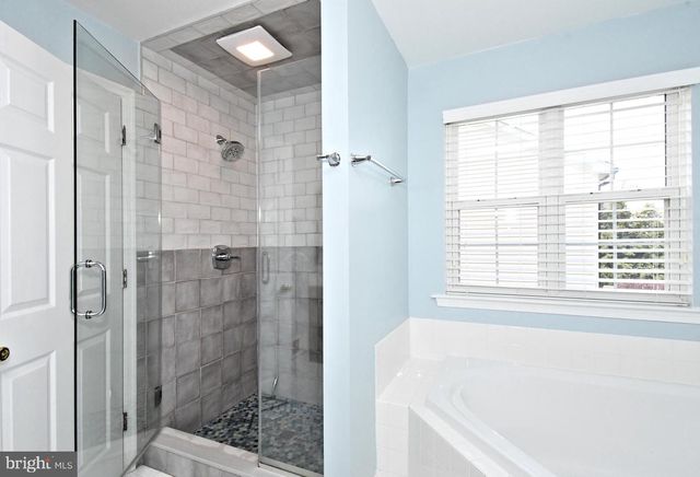 107 REDSTONE DR, Warrington, PA 18976