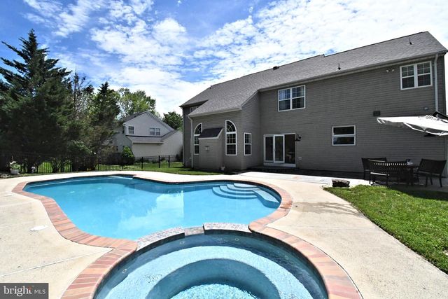107 REDSTONE DR, Warrington, PA 18976