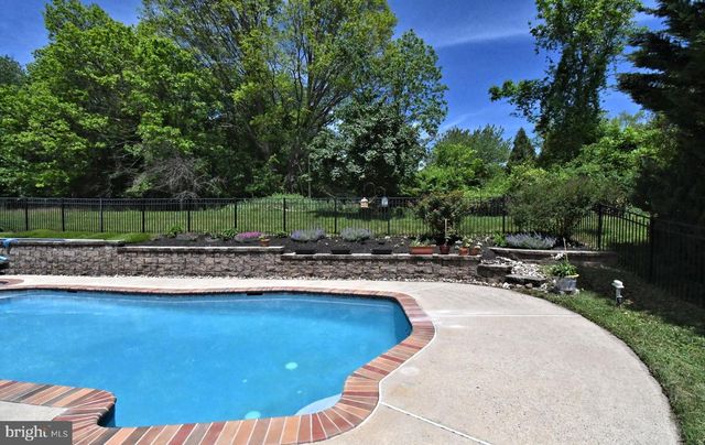 107 REDSTONE DR, Warrington, PA 18976