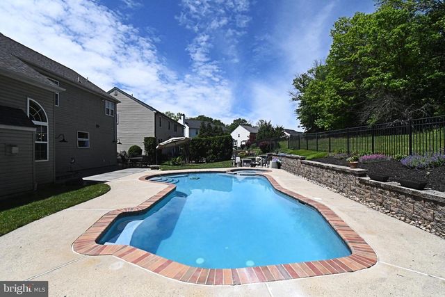 107 REDSTONE DR, Warrington, PA 18976