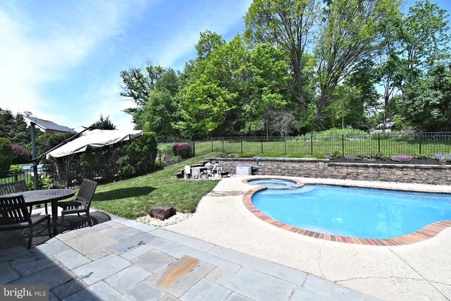 107 REDSTONE DR, Warrington, PA 18976