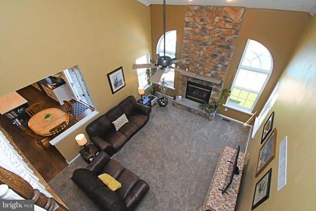 107 REDSTONE DR, Warrington, PA 18976