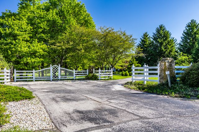 6976 Old Hunt Club Road, Zionsville, IN 46077