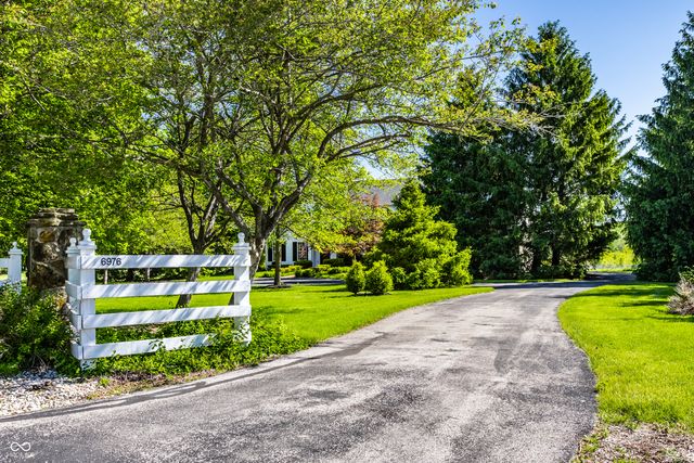 6976 Old Hunt Club Road, Zionsville, IN 46077