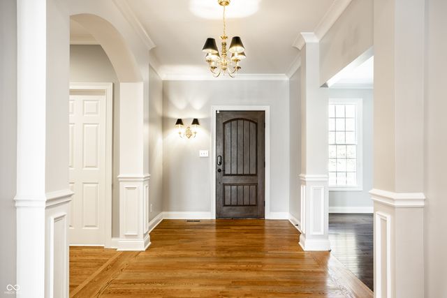 6976 Old Hunt Club Road, Zionsville, IN 46077