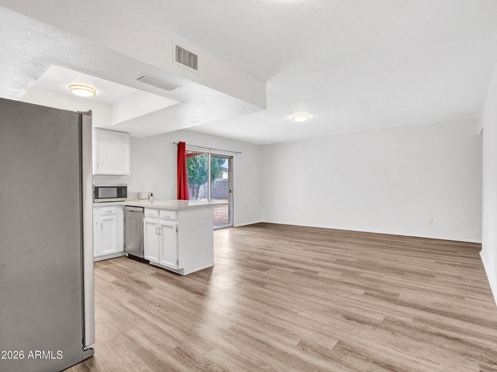 1842 E GROVE Circle, Mesa, AZ 85204 — photo 5