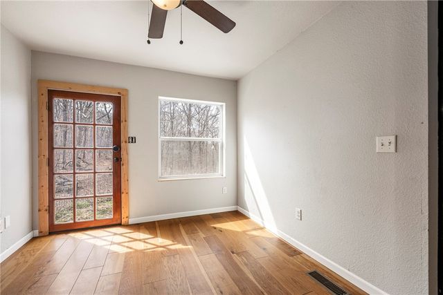 14206 Sugar Mountain Road, West Fork, AR 72774