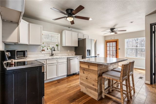 14206 Sugar Mountain Road, West Fork, AR 72774