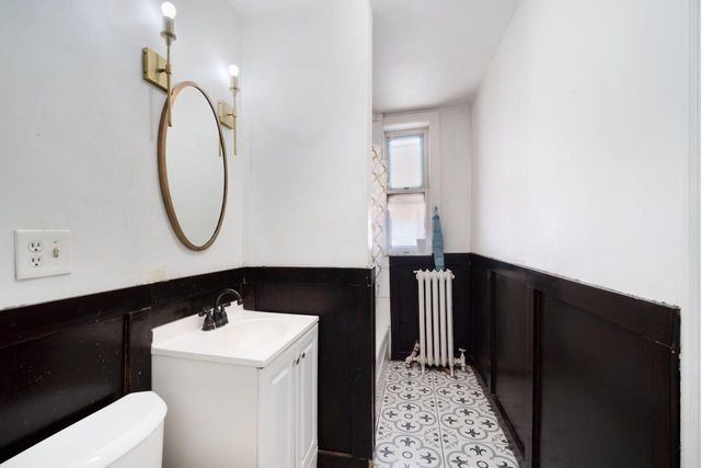 2000 Pierce STREET, Milwaukee, WI 53204