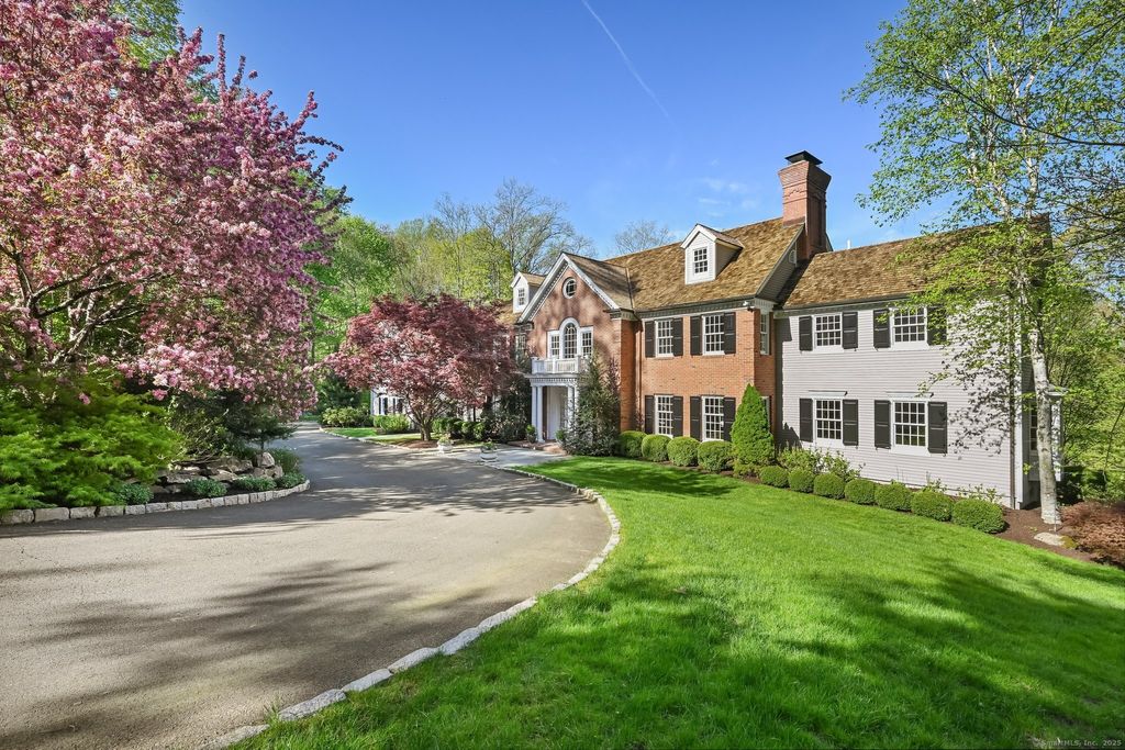 1187 Smith Ridge Road, New Canaan, CT 06840
