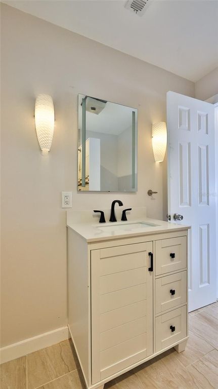 Image 22 of property listing at 11 SWAN AVENUE, New Smyrna Beach, FL 32168