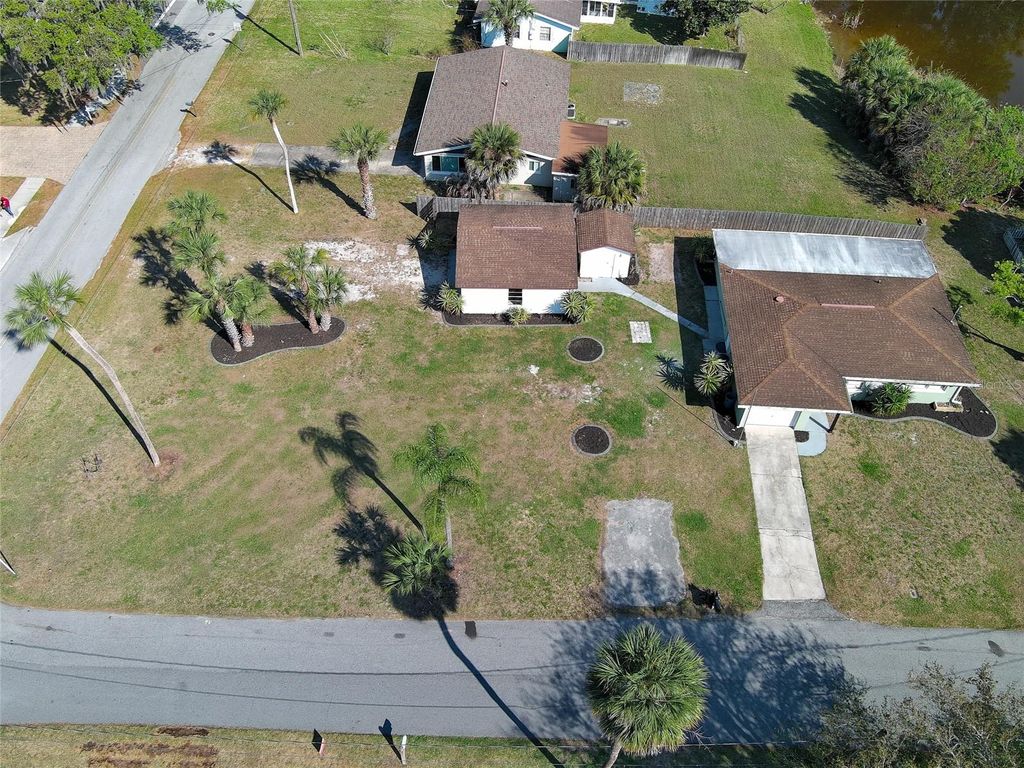 Image 44 of property listing at 11 SWAN AVENUE, New Smyrna Beach, FL 32168