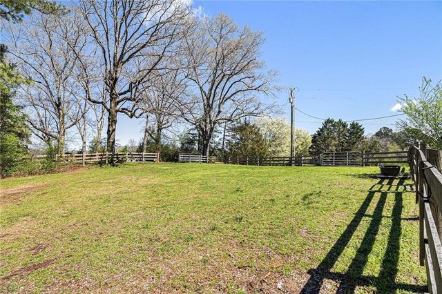 678 Hill City Road NW, Sugar Valley, GA 30746