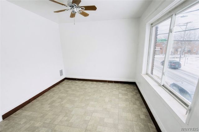 490 19th Street, Niagara Falls, NY 14303