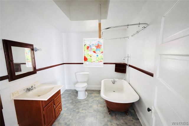 490 19th Street, Niagara Falls, NY 14303