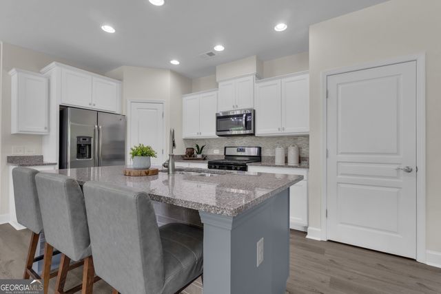 206 Roundwood Way, Peachtree City, GA 30269