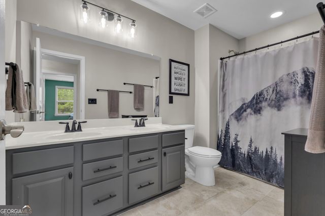 206 Roundwood Way, Peachtree City, GA 30269