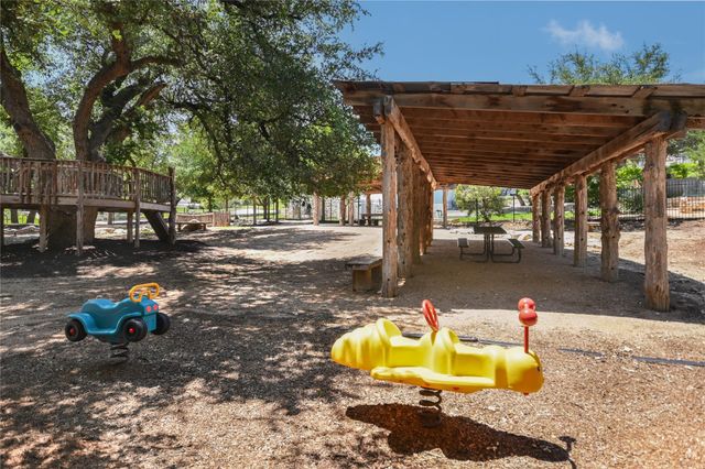 810 Crestone Stream DR, Austin, TX 78738
