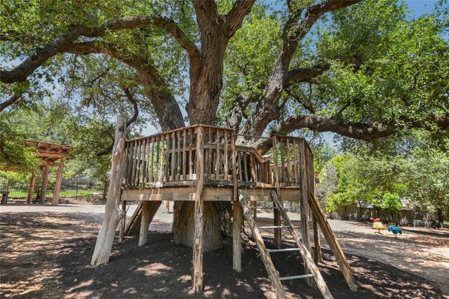 810 Crestone Stream DR, Austin, TX 78738