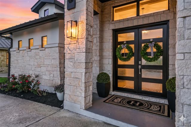 810 Crestone Stream DR, Austin, TX 78738