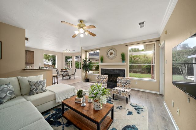 2402 Great Oaks Drive, Missouri City, TX 77459