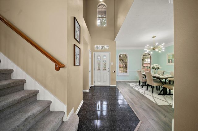 2402 Great Oaks Drive, Missouri City, TX 77459