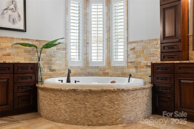 325 Ivy Arbor Circle, Rock Hill, SC 29732