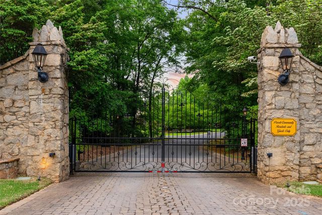 325 Ivy Arbor Circle, Rock Hill, SC 29732