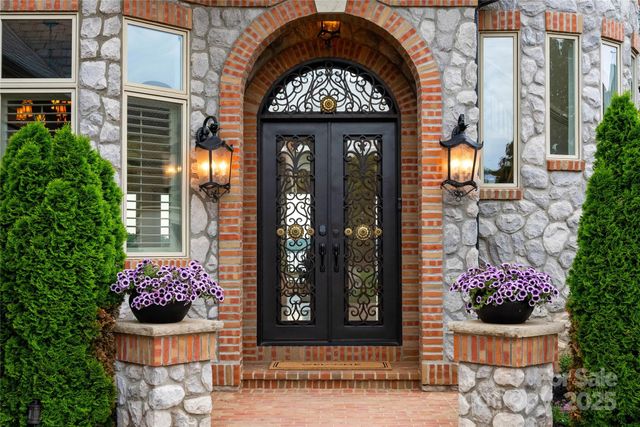 325 Ivy Arbor Circle, Rock Hill, SC 29732