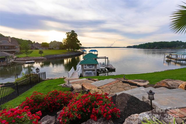 325 Ivy Arbor Circle, Rock Hill, SC 29732