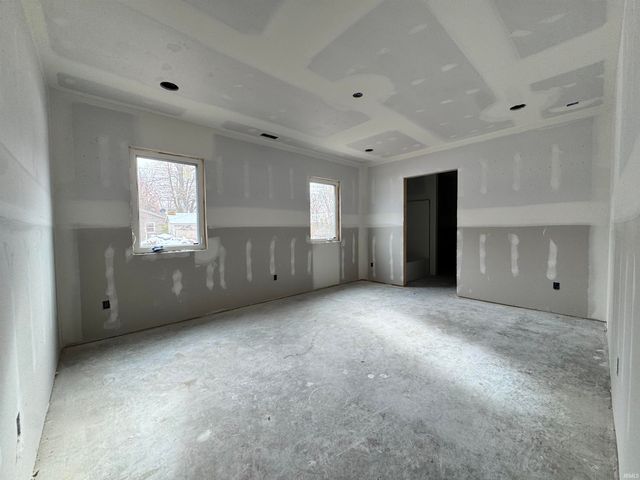 3708 Grayston Avenue, Fort Wayne, IN 46806