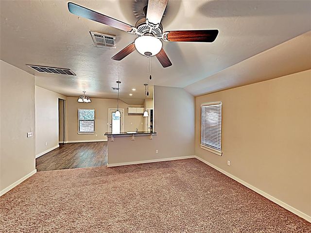 1045 Creekside Drive, Choctaw, OK 73020