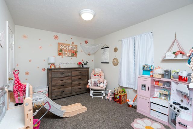 1404 PEACH ST, Waynesboro, VA 22980