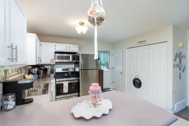 1404 PEACH ST, Waynesboro, VA 22980