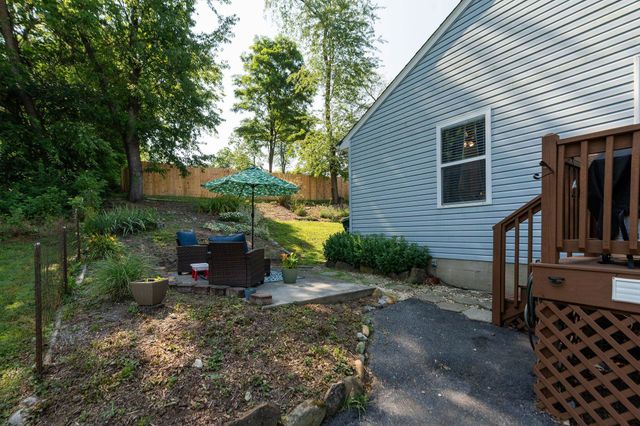 1404 PEACH ST, Waynesboro, VA 22980