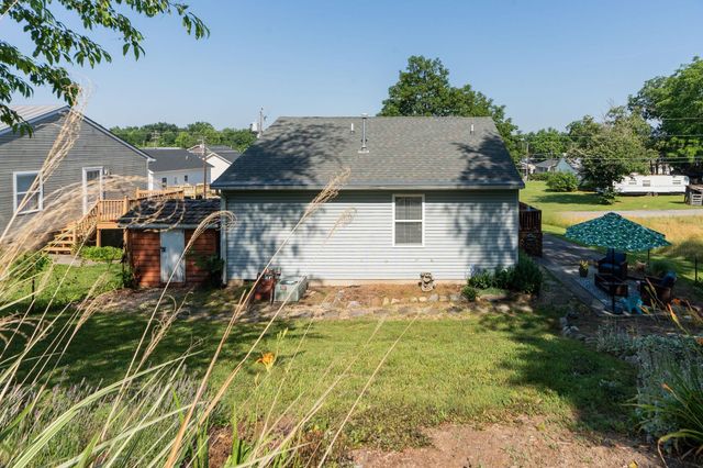 1404 PEACH ST, Waynesboro, VA 22980