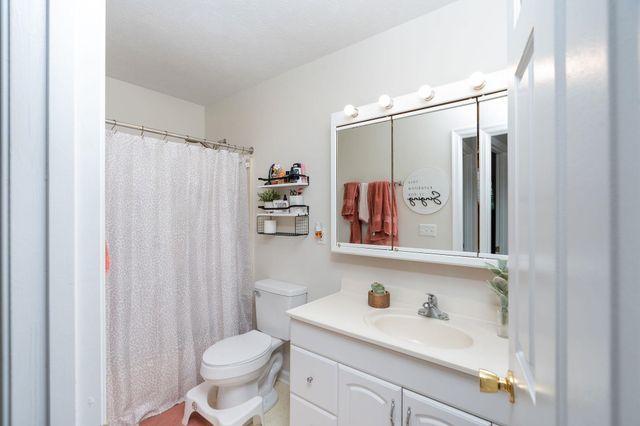 1404 PEACH ST, Waynesboro, VA 22980