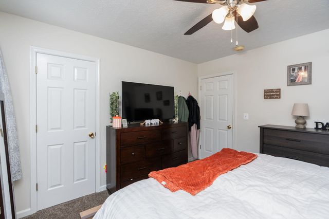 1404 PEACH ST, Waynesboro, VA 22980