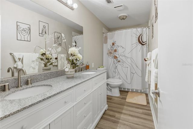 654 LAKE VILLAS DRIVE 654, Altamonte Springs, FL 32701