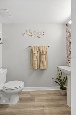 654 LAKE VILLAS DRIVE 654, Altamonte Springs, FL 32701