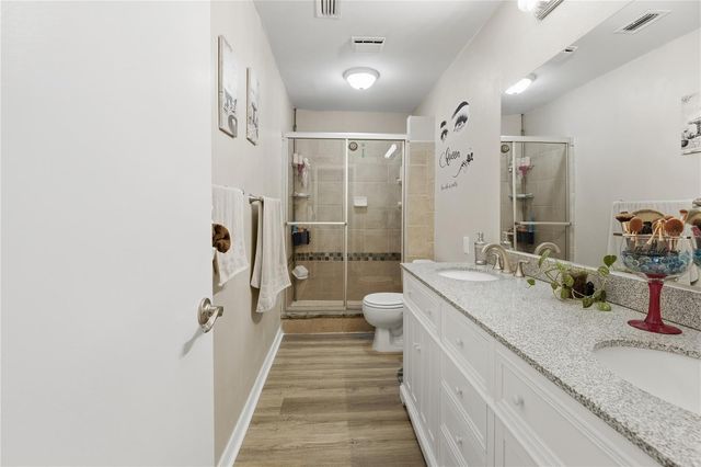 654 LAKE VILLAS DRIVE 654, Altamonte Springs, FL 32701